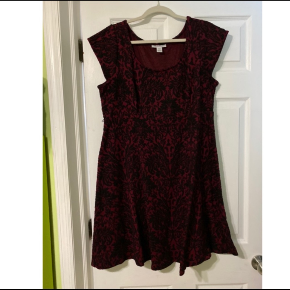 6 Cute & comfy XL maternity dresses $15 each